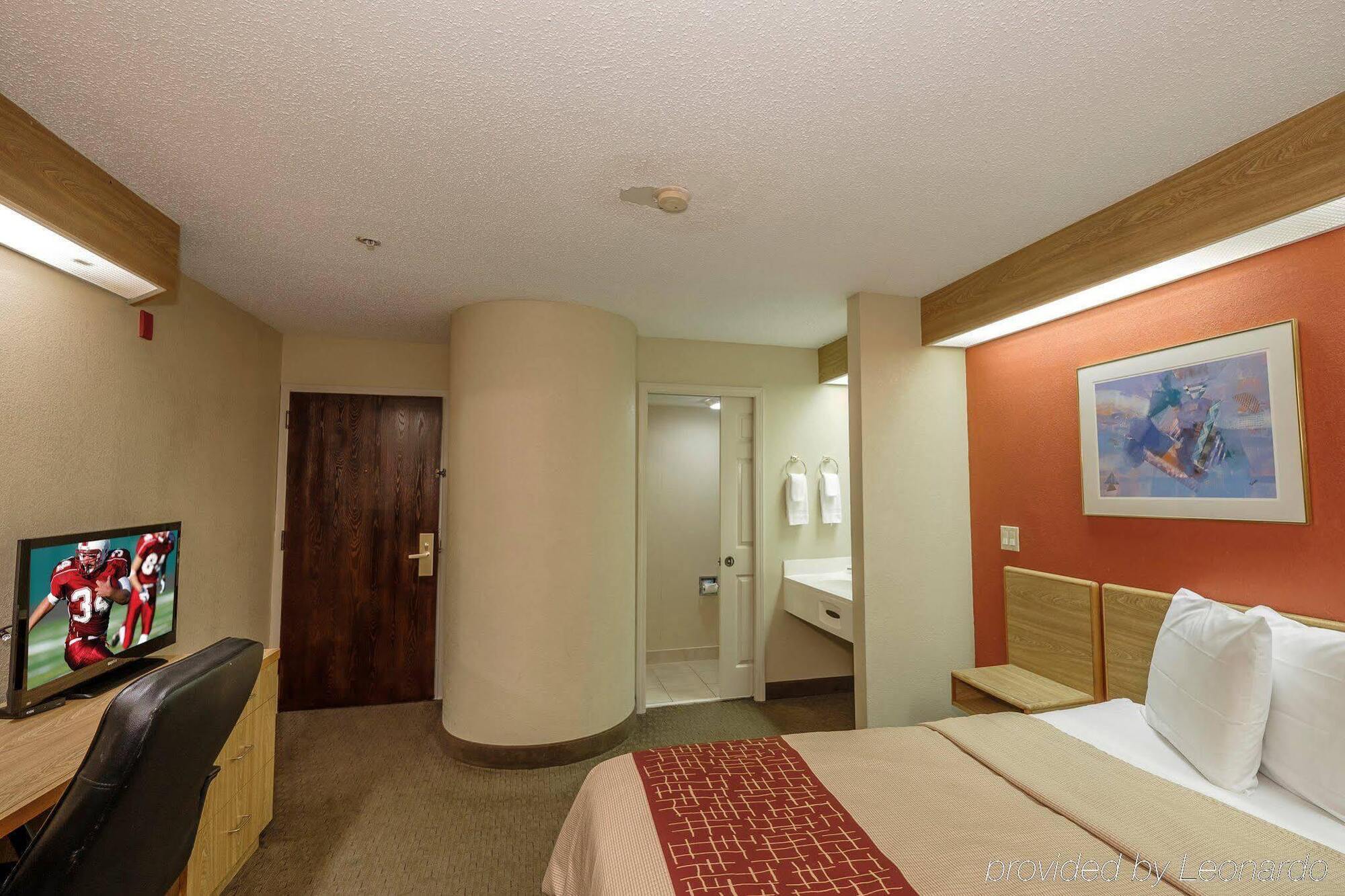 Red Roof Inn Pensacola Fairgrounds Ferry Pass Екстер'єр фото